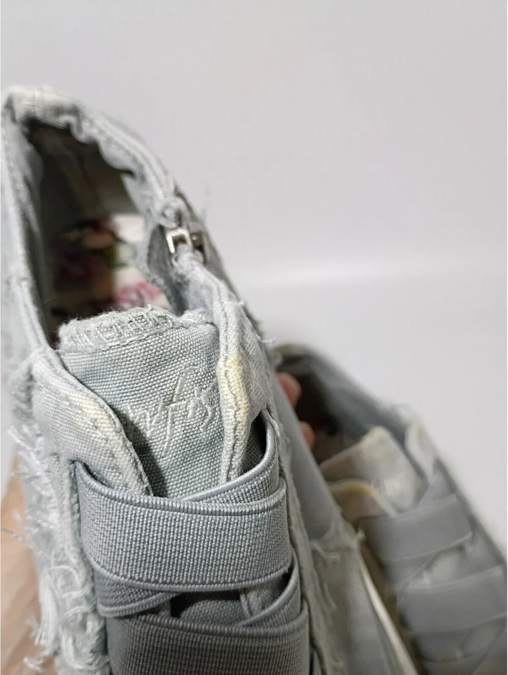 Blowfish walking sneakers
